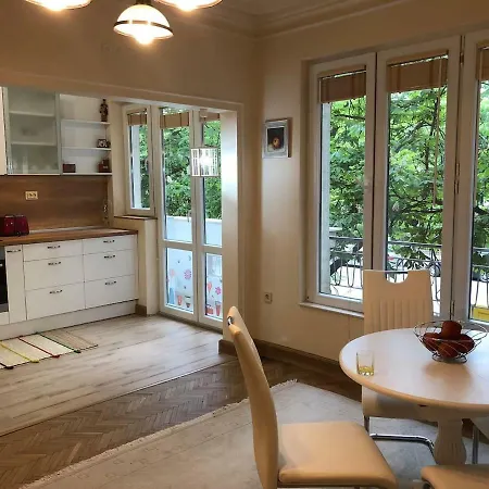 Viitoshka Apartman *
